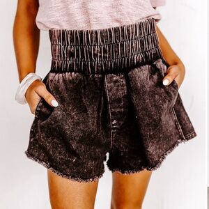 New In Boutique Acid Wash High Waisted Shorts